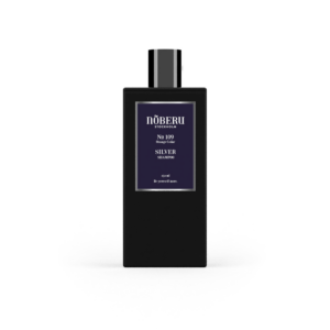 Nõberu Silver Shampoo som neutraliserar gula toner och ger kall nyans