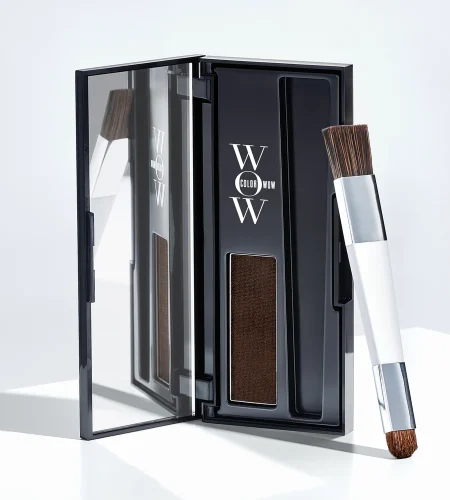 Color Wow Root Cover Up Dark Brown från Edmond Hair Shop – veganskt mineralpuder för att dölja utväxt, täcka grått hår och ge fylligare hår.